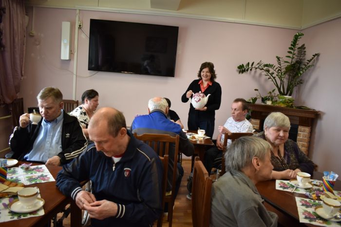 «Мы любим наши «чайные» посиделки», - говорят жители ГБУ Геронтологического центра «Дмитровский»